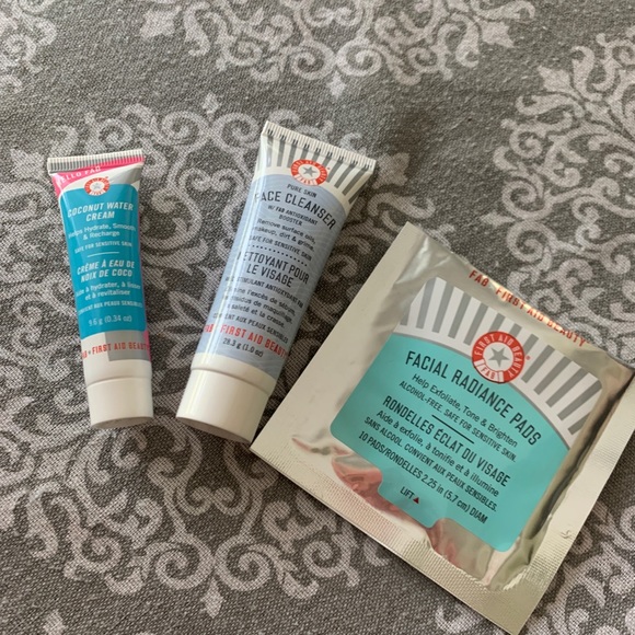 Sephora Other - 4/$20 First Aid Beauty skincare bundle